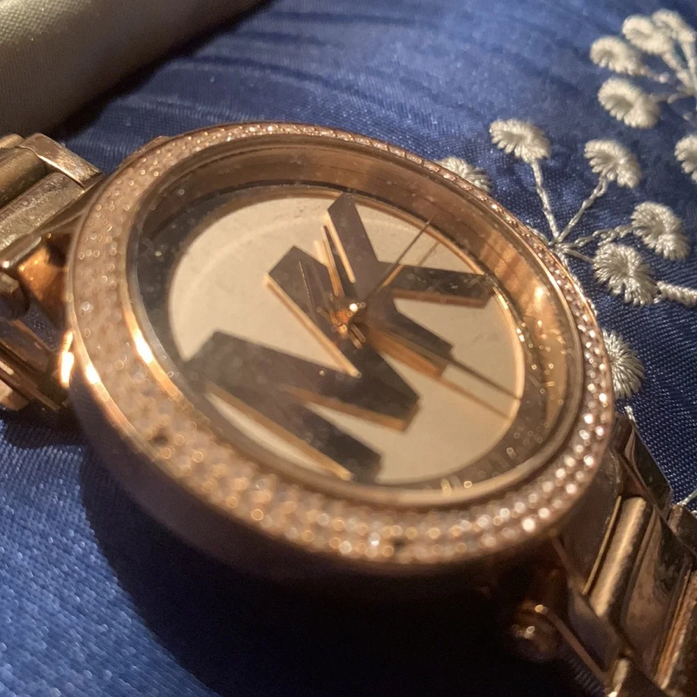 MK watch - Picture 6 of 7